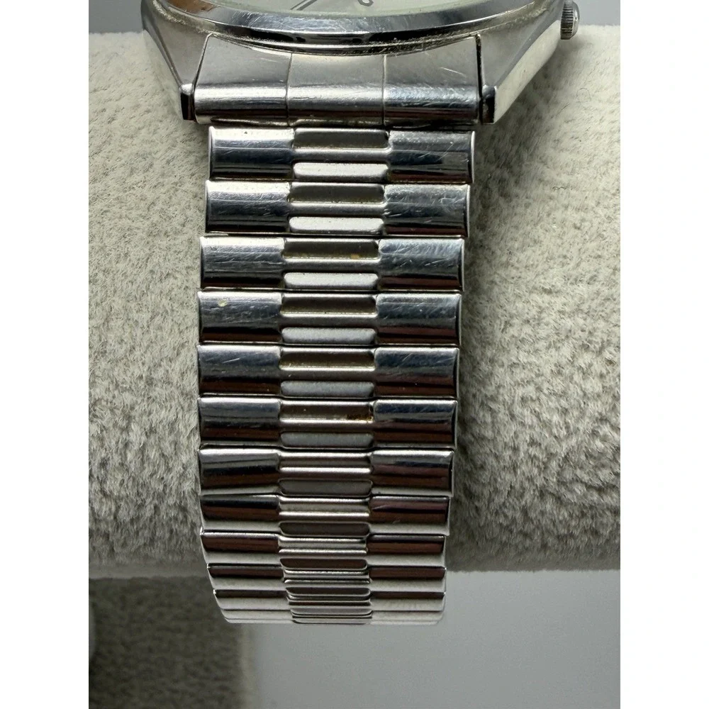 Pulsar V733-9A40 New Battery Mens Watch 36MM 7